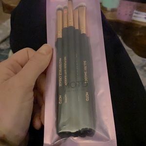**NEW** MOTD Cosmetics Eye Got It 5pc Brush Set